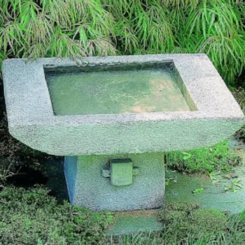 Faux Stone Bird Bath